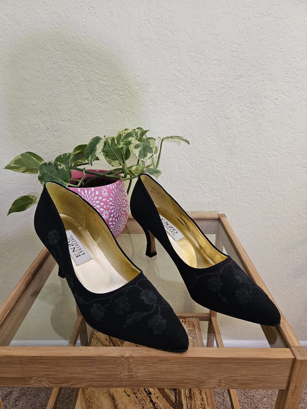 ENZO Angiolini Elegant Black Floral  Pointed-Toe Heels Sz 8.5
